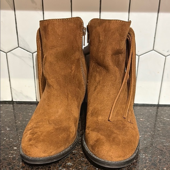 Mossimo Women's Fringe Ankle Boots Booties Side Zipper Brown Size 6 - Picture 2 of 9